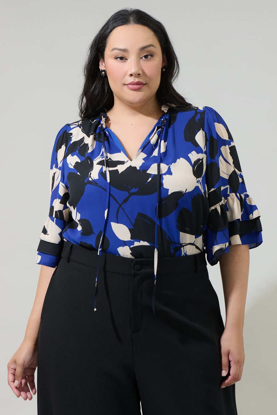 Multi navy blouse