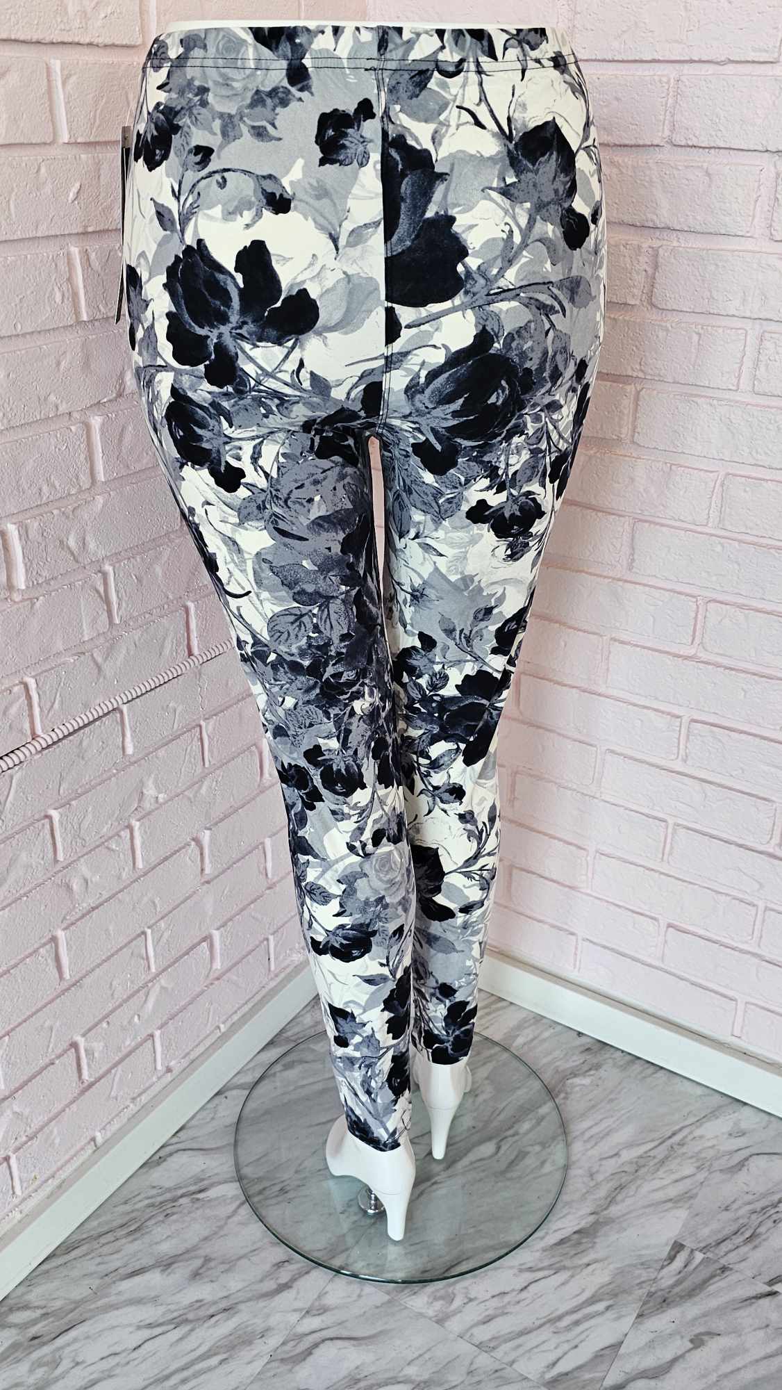 LEGGING with floral patterns #1 (size 20-24)