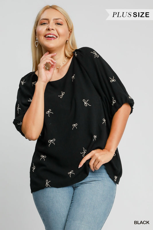 Linen top embroidered with ribbons (black)